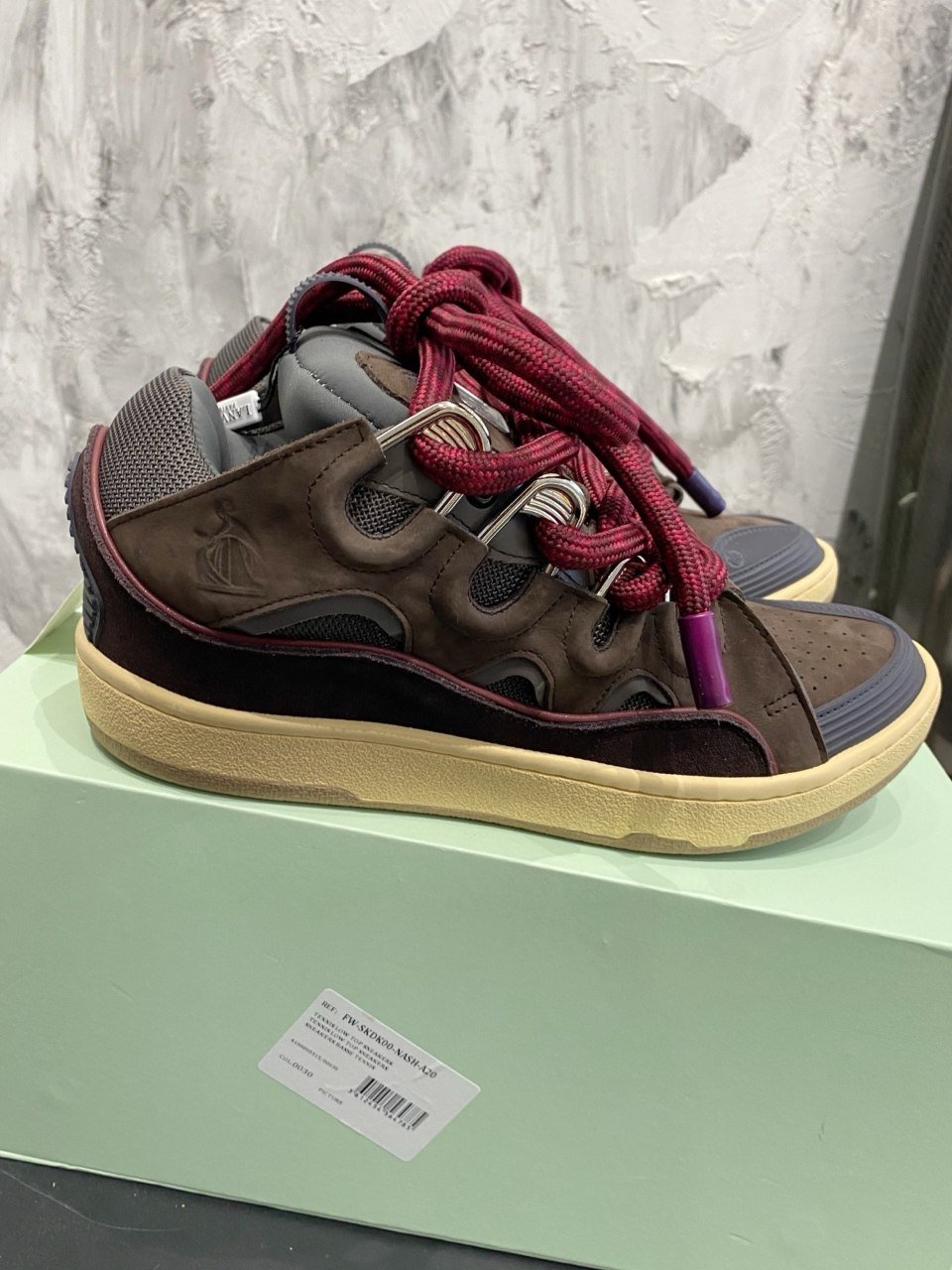 Lanvin Curb
