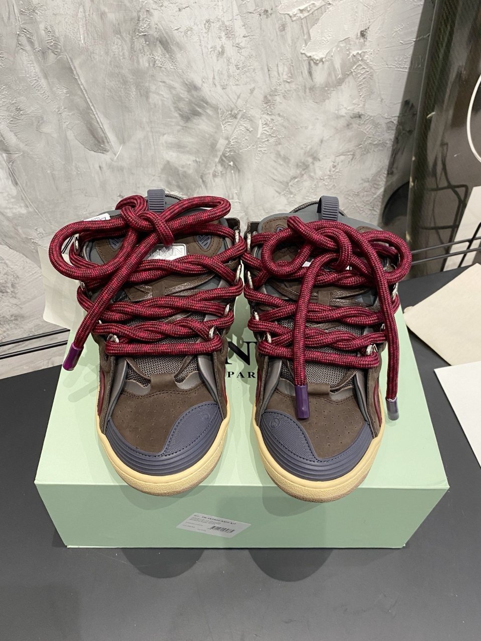 Lanvin Curb