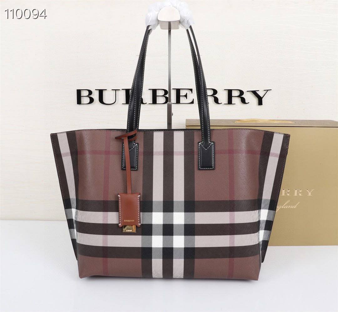 Burberry variante scura