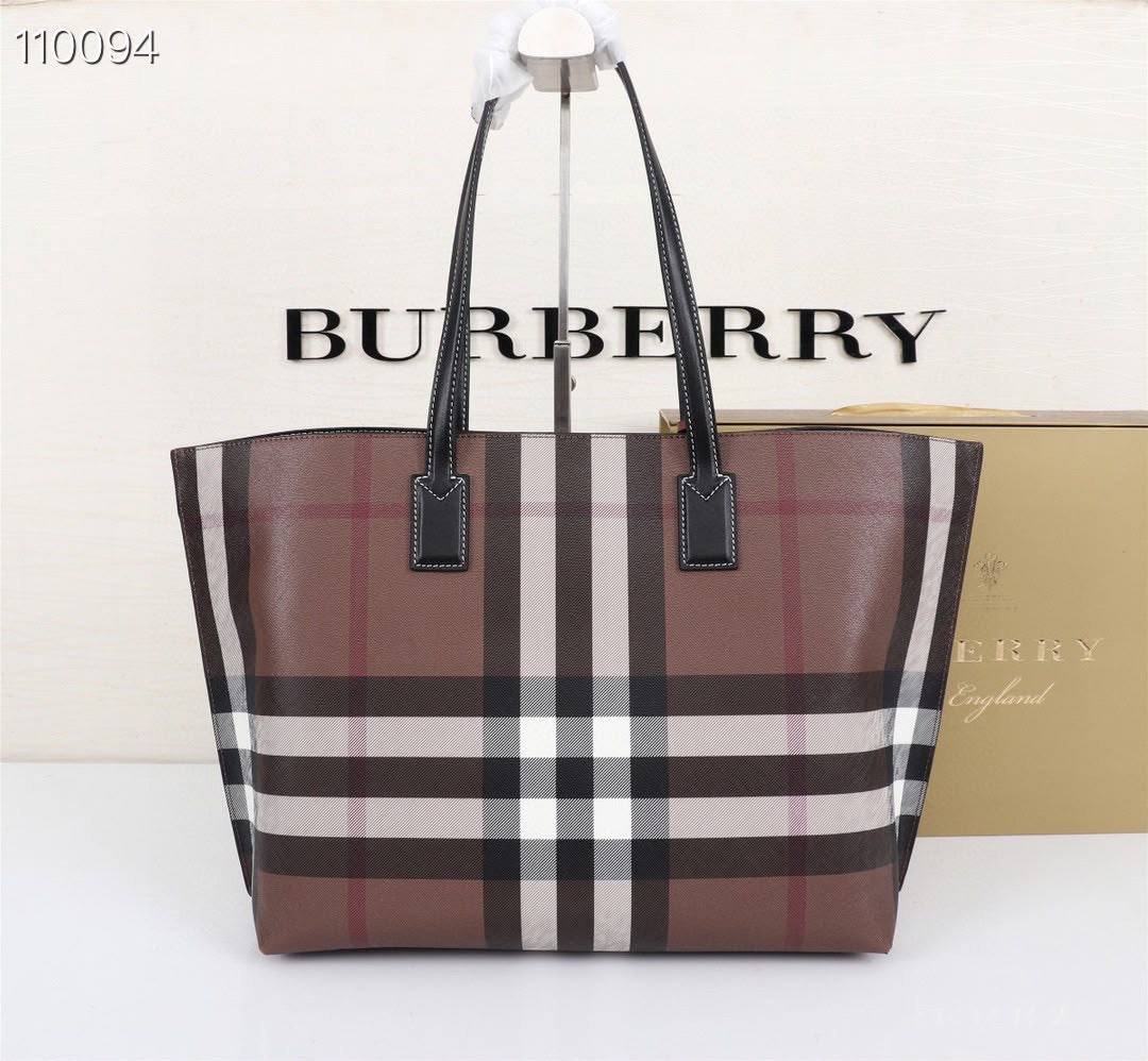 Burberry variante scura
