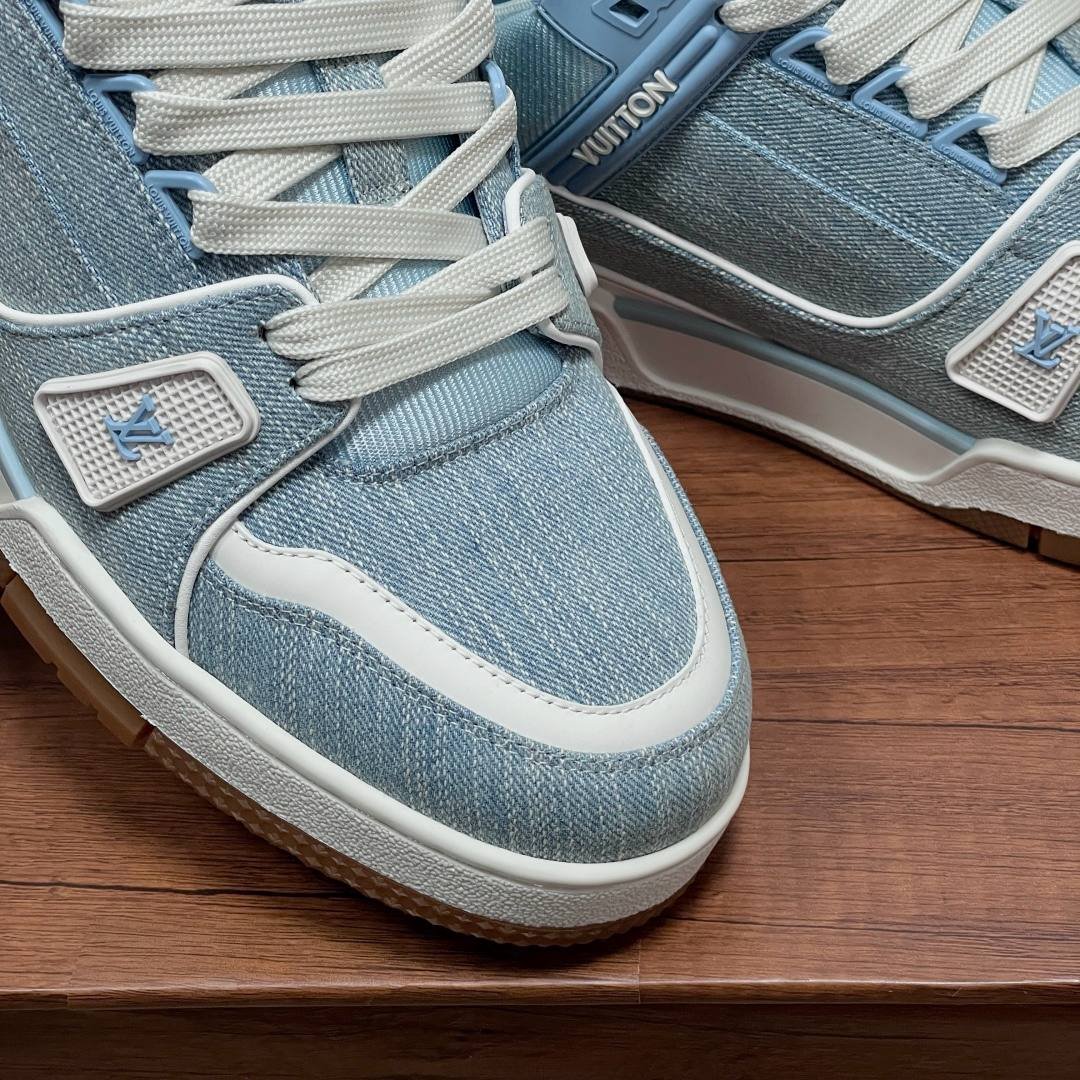 Louis Vuitton trainer