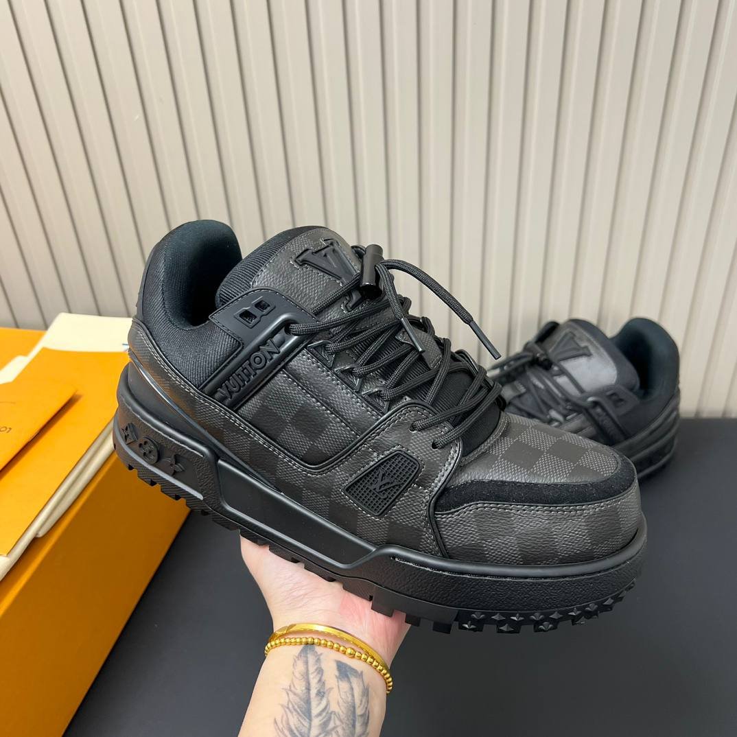 Louis Vuitton trainer maxi